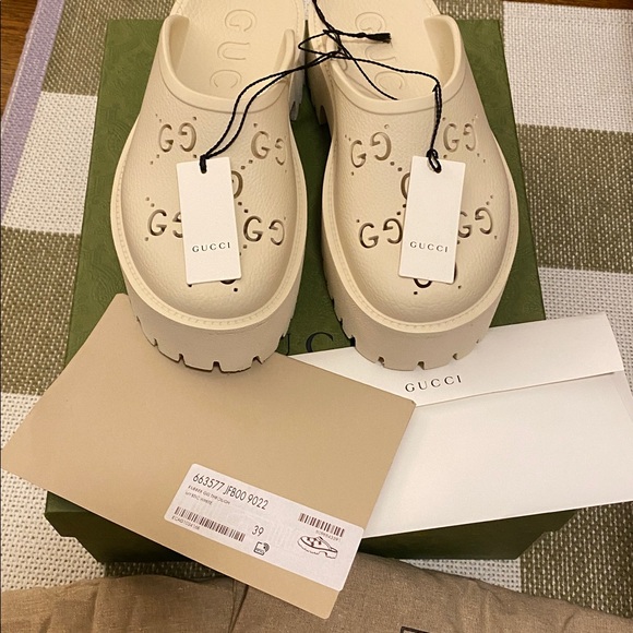 Gucci Women's Platform Perforated G Mule - Picture 10 of 13